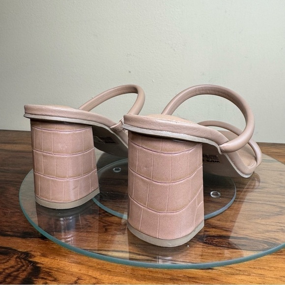 DV by Dolce Vita Halsty Double Band Mules in caramel - Picture 12 of 16